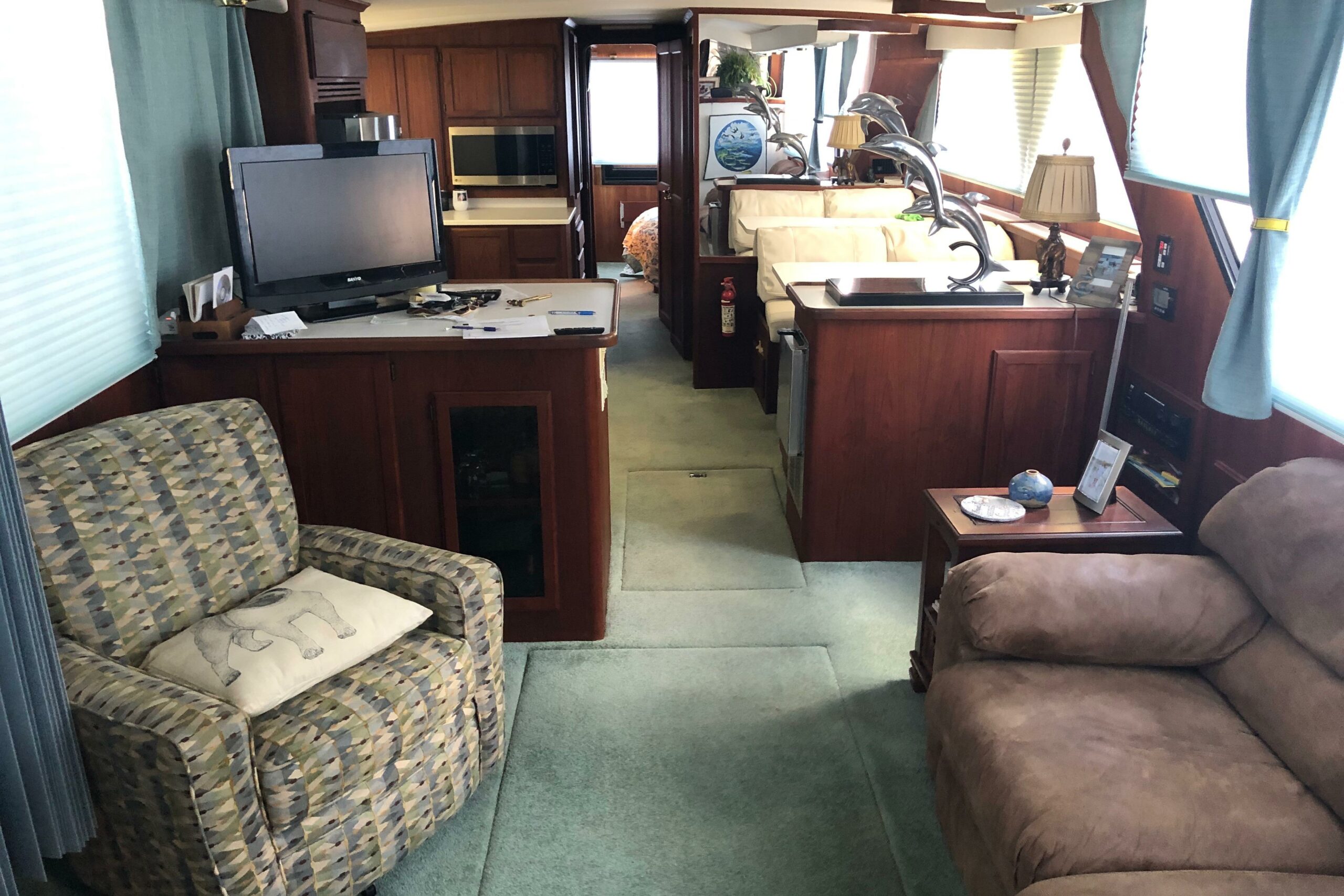 1989-bluewater-yachts-55-coastal-cruiser-power-9292501-20240621195848762-1_XLARGE-1
