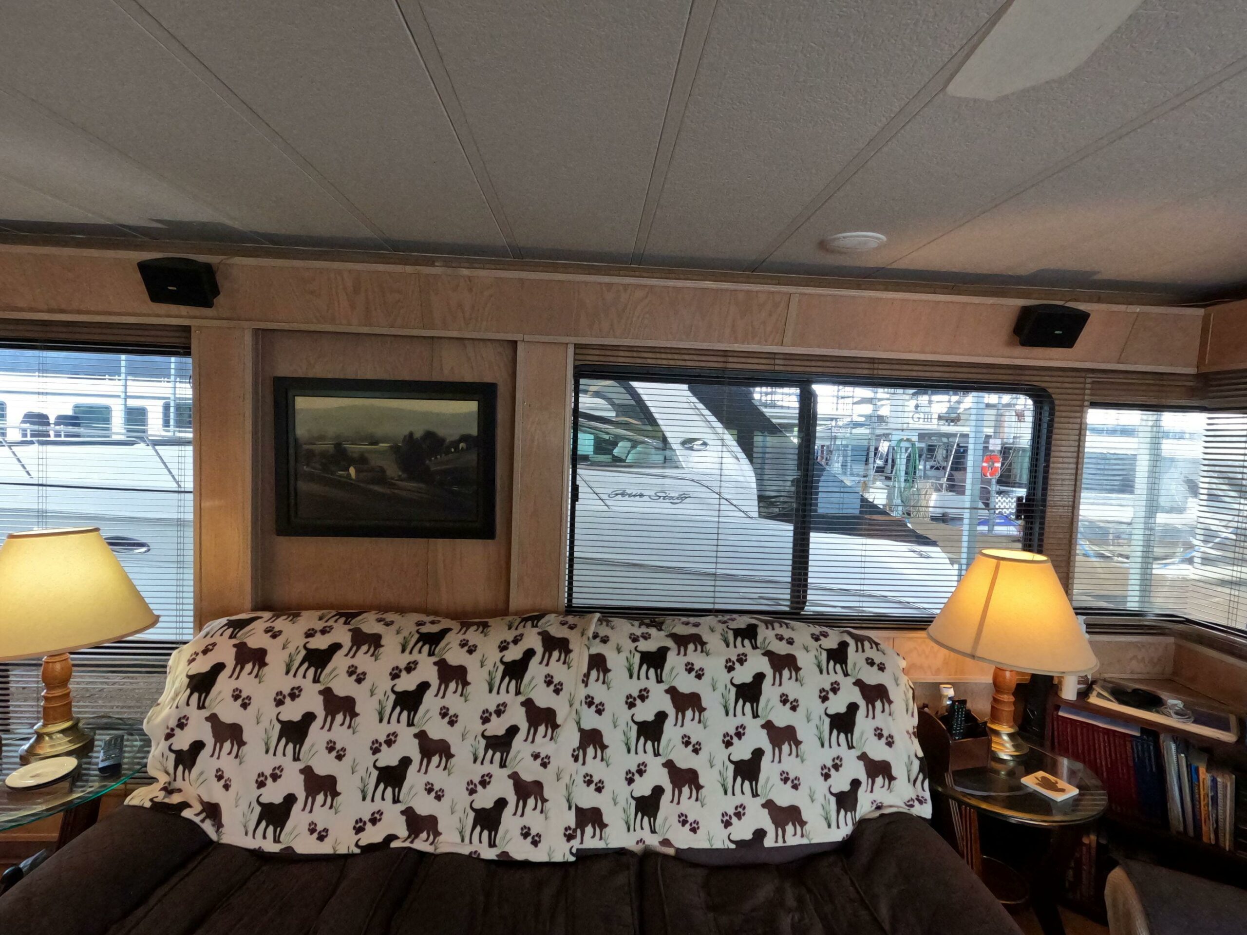 1998 Jamestowner 1667WB Americana Custom