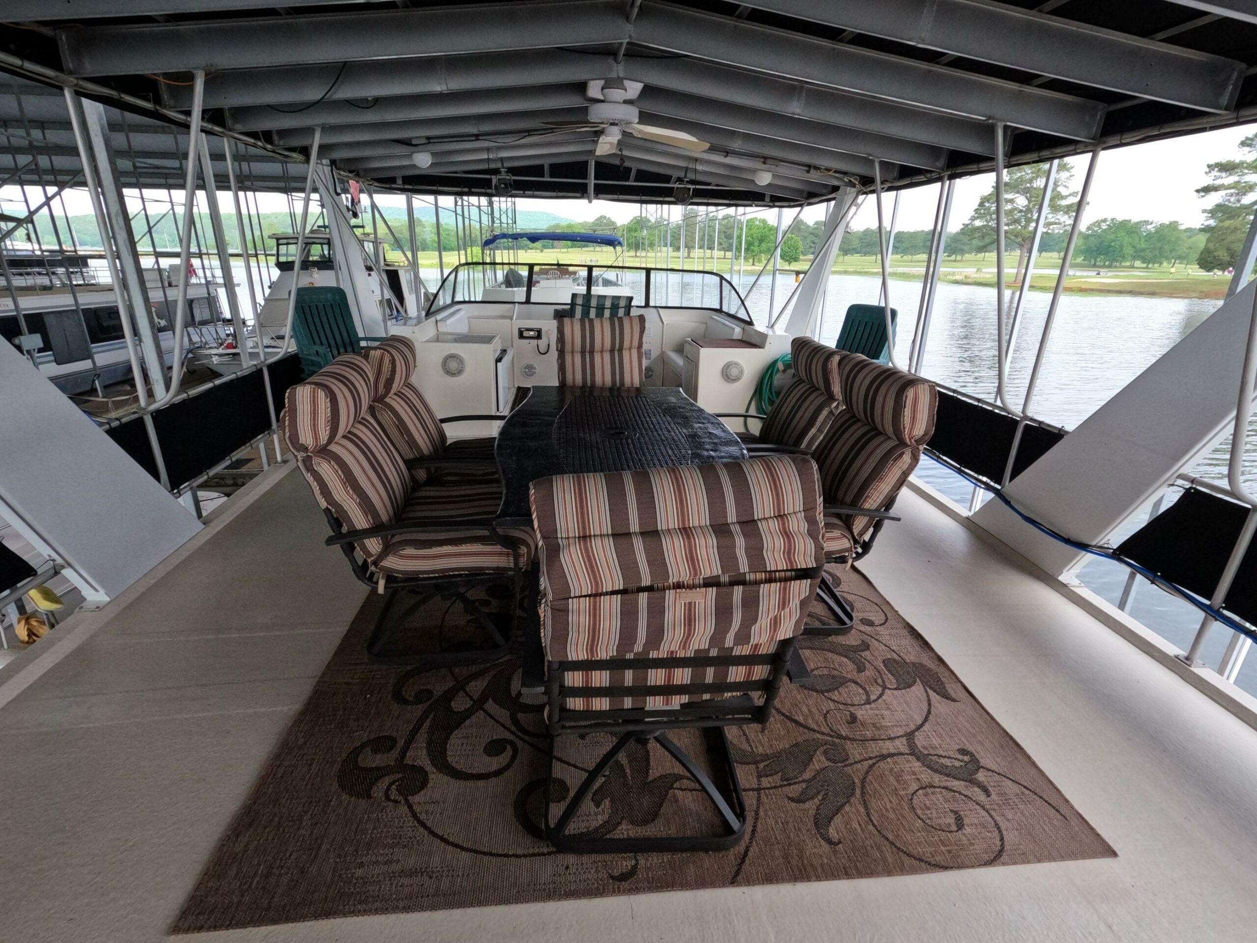 1998 Jamestowner 1667WB Americana Custom