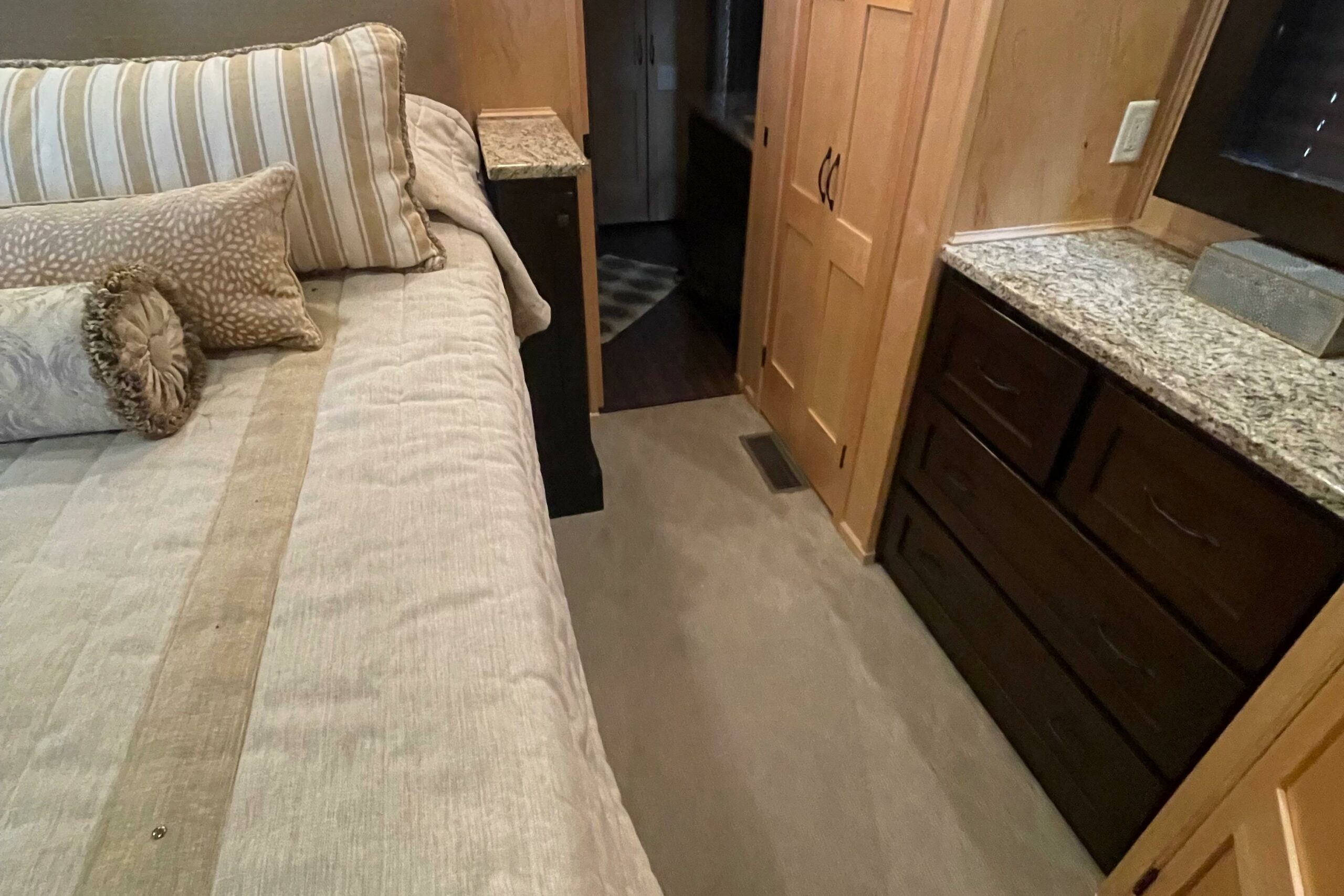 Sumerset 16 X 75 House Boat 2018