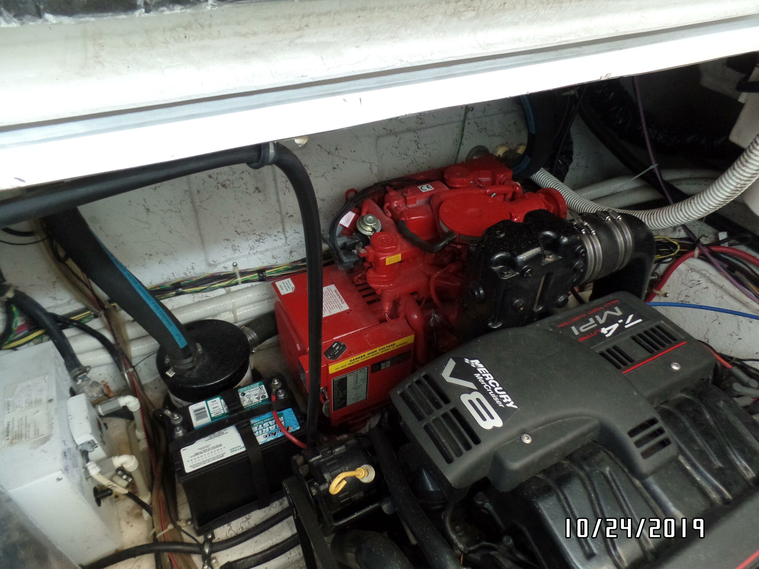 Maxum 3300 SCR 2000