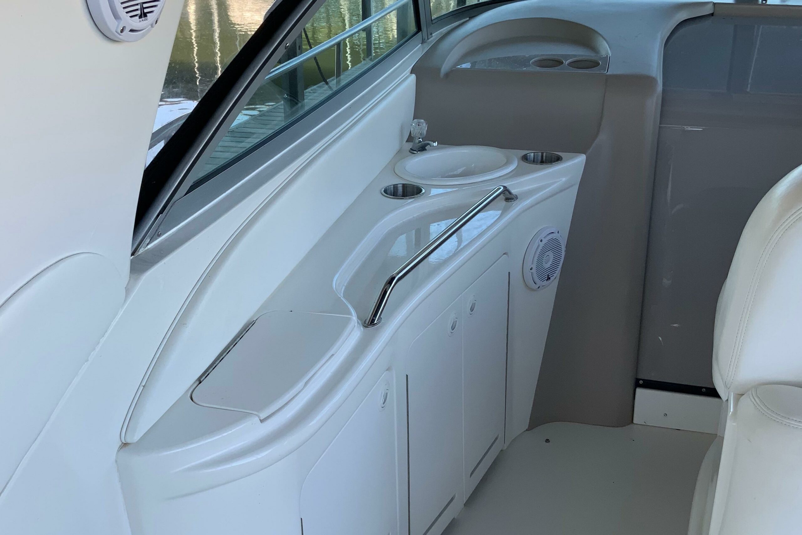 Sea Ray Sundancer 2000