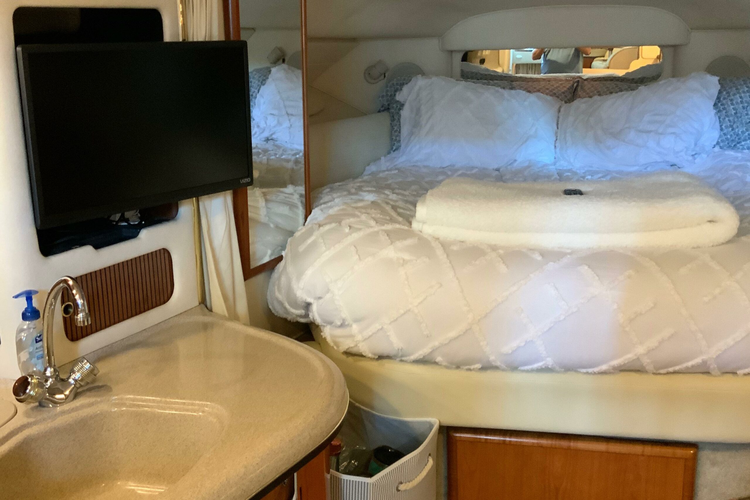 Sea Ray Sundancer 2000
