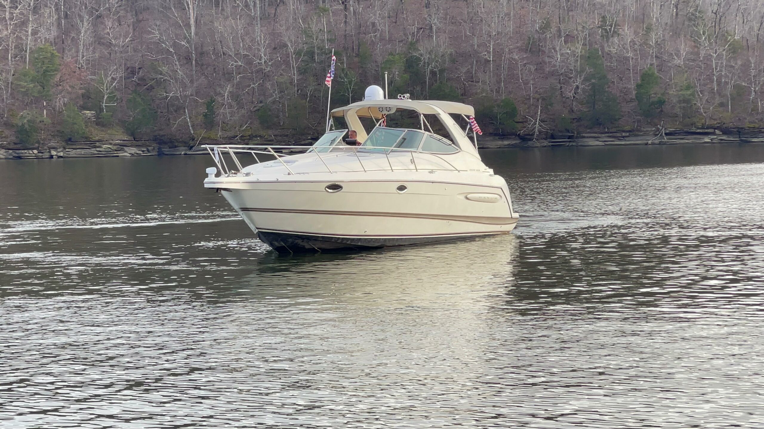 Maxum 3300 SCR 2000