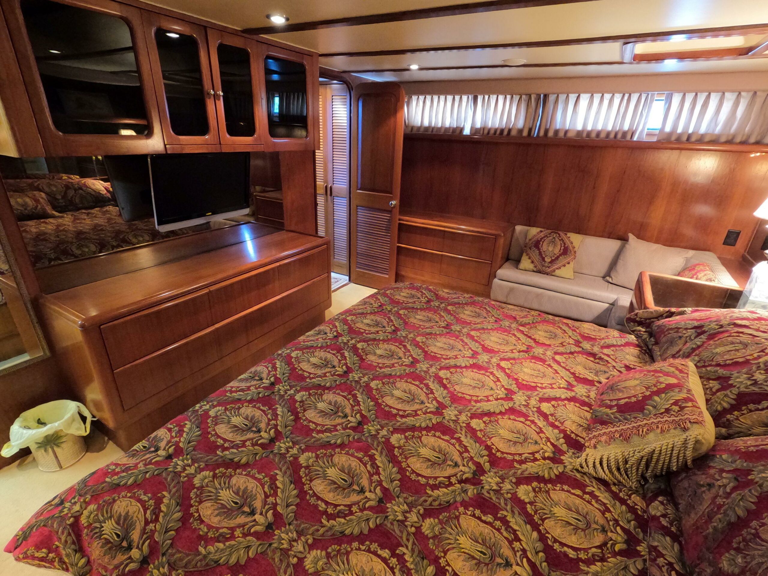 1988-viking-gulfstar-55-my-power-9783014-20250518172924575-1_XLARGE-115