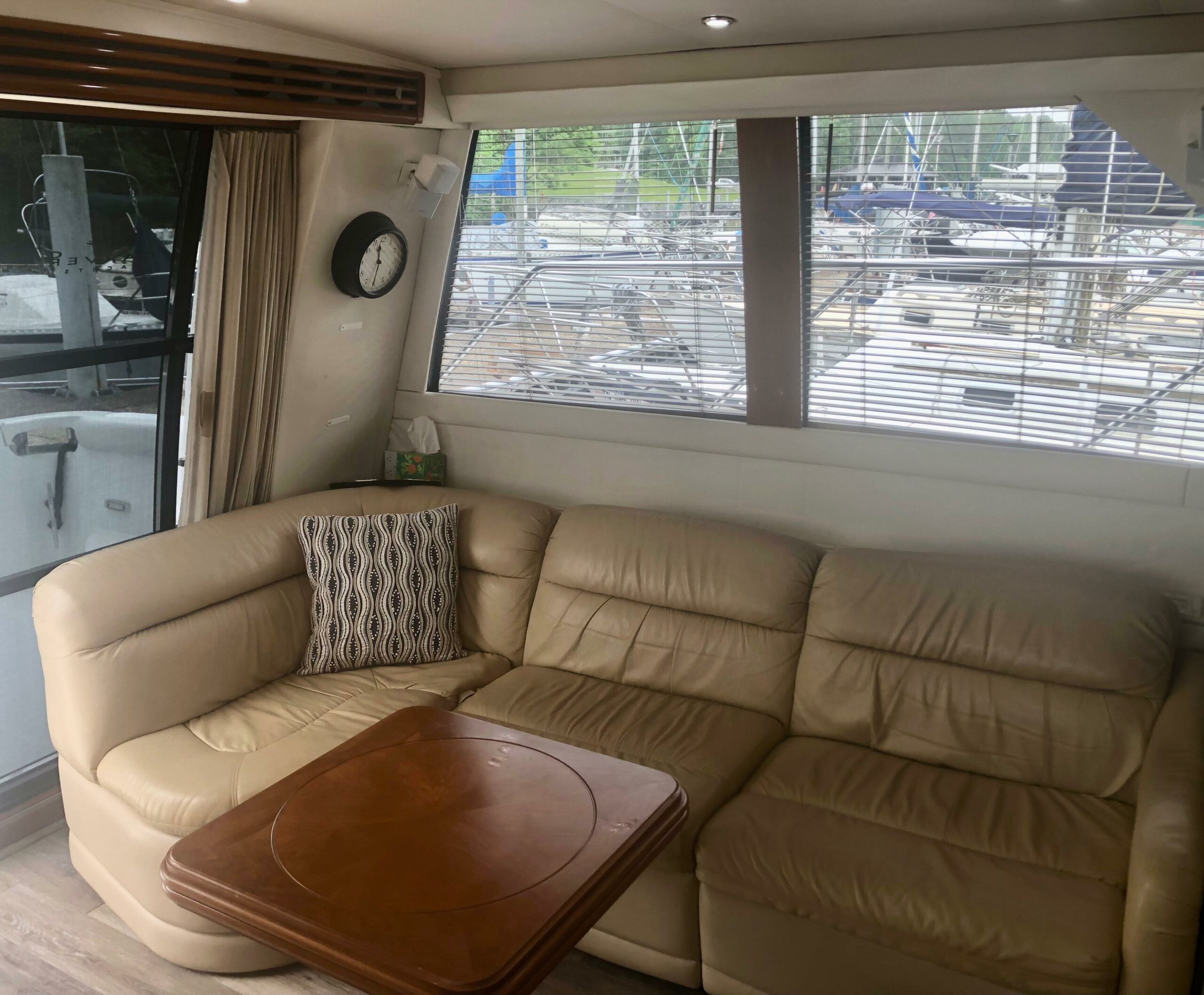 2000-carver-450-voyager-pilothouse-power-9786296-20250507171207178-1_XLARGE