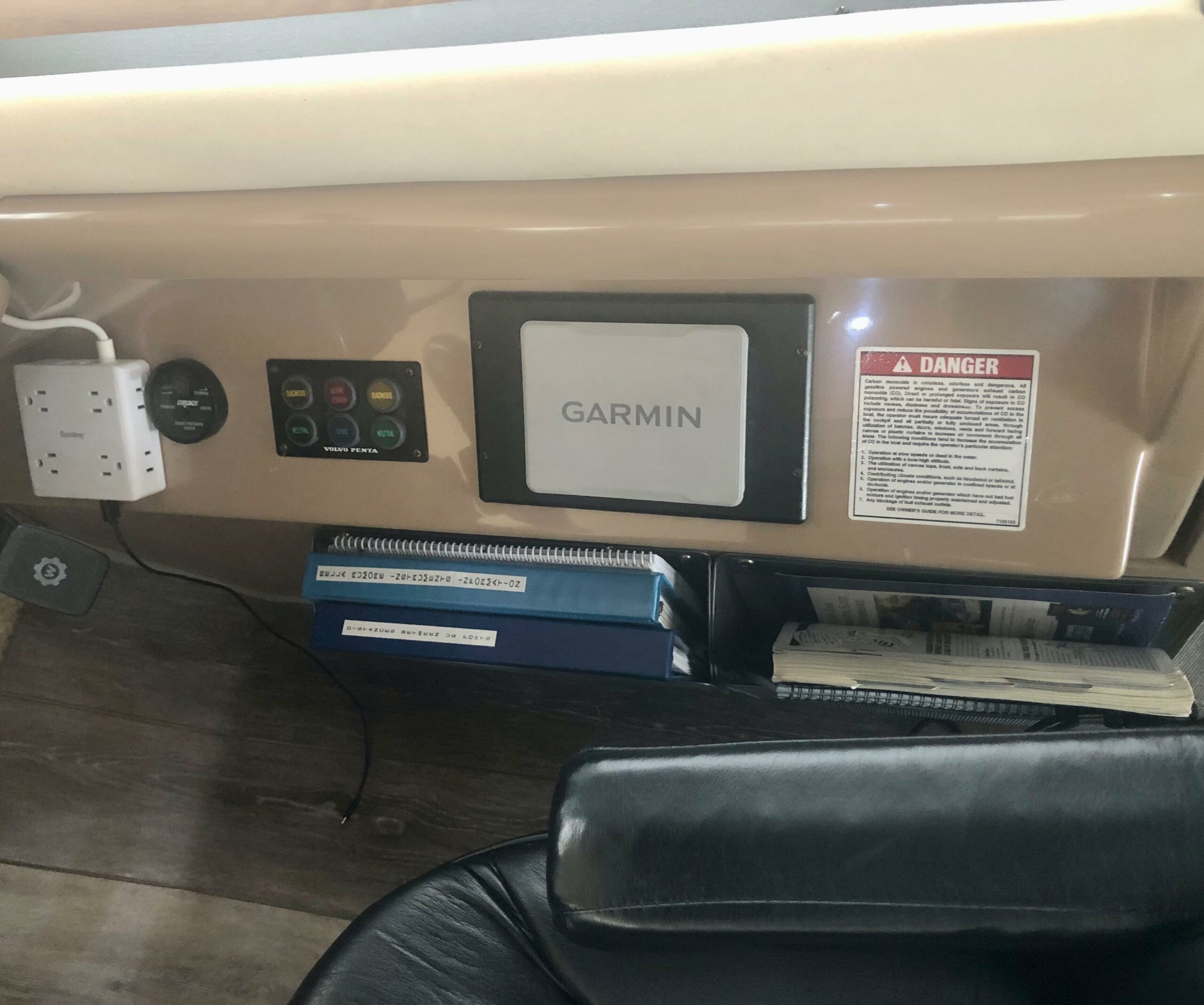 2000-carver-450-voyager-pilothouse-power-9786296-20250507171614763-1_XLARGE