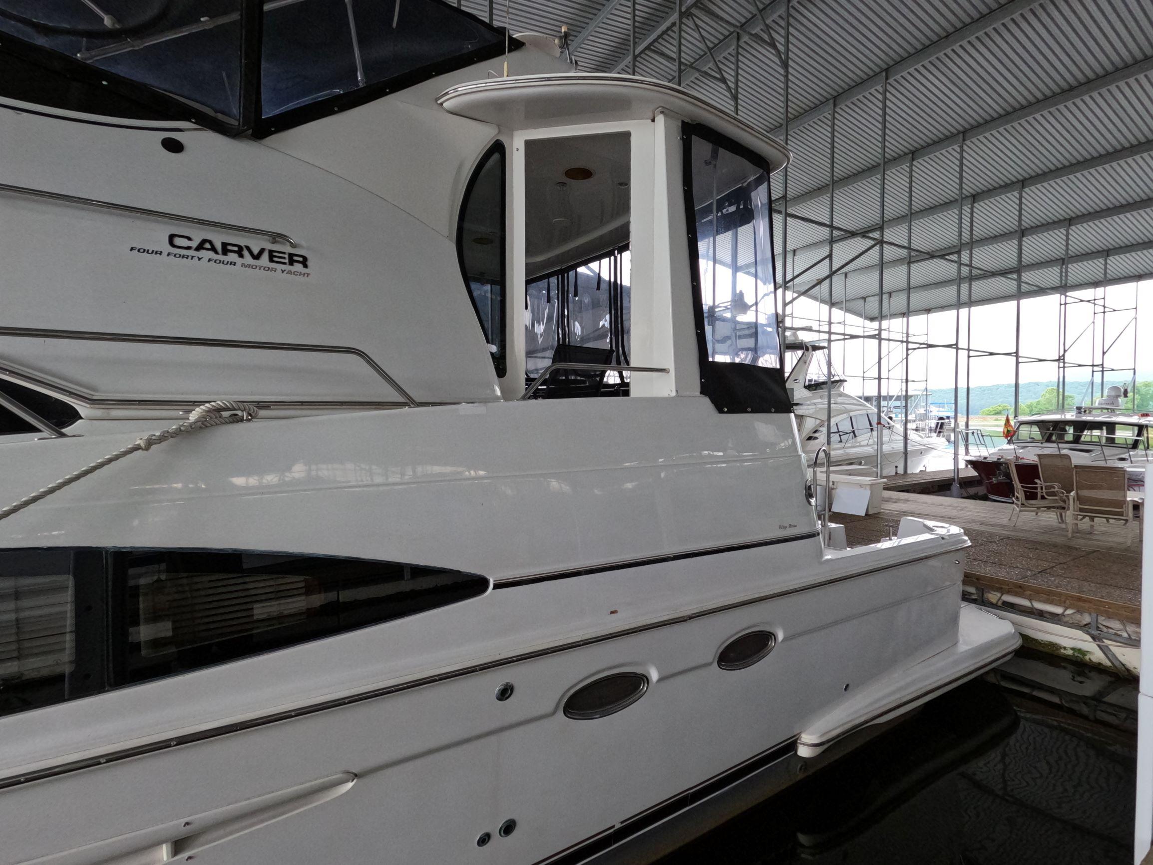 2001-carver-444-cockpit-motor-yacht-power-9385037-20240523100611831-1_XLARGE-1