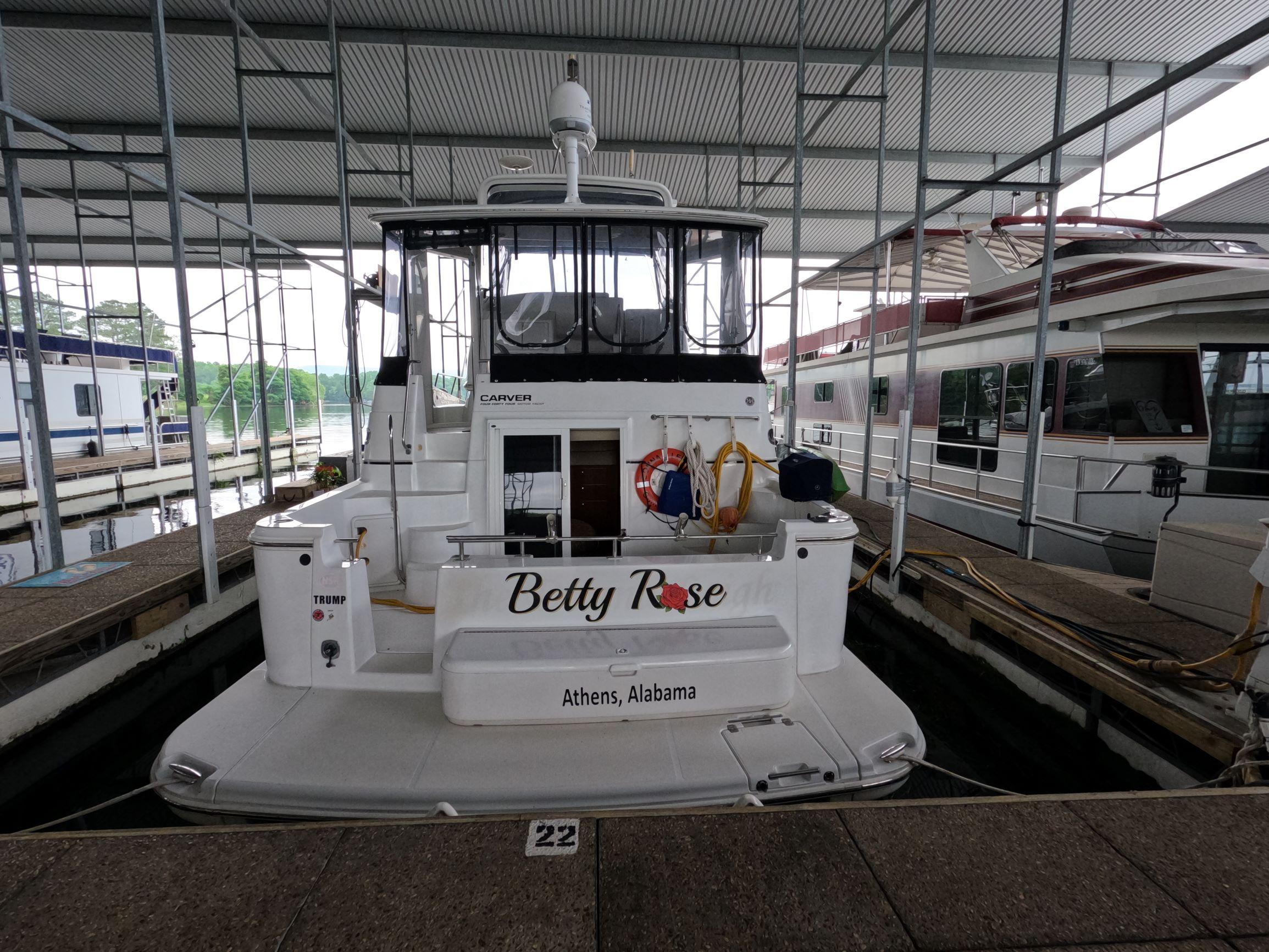 2001-carver-444-cockpit-motor-yacht-power-9385037-20240523100615863-1_XLARGE-1