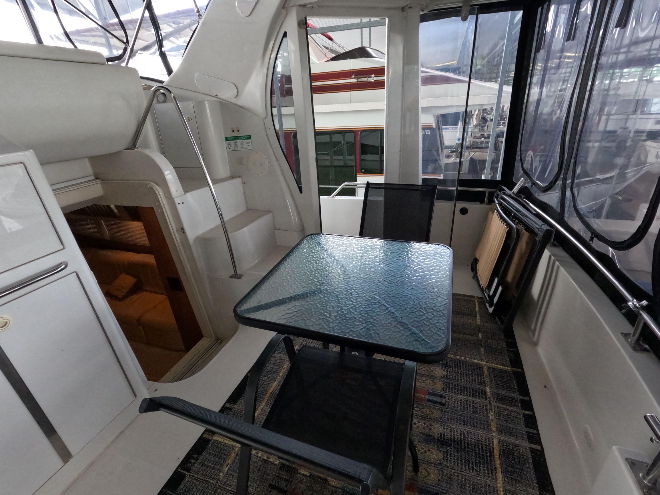 2001-carver-444-cockpit-motor-yacht-power-9385037-20240523100645998-1_XLARGE-1