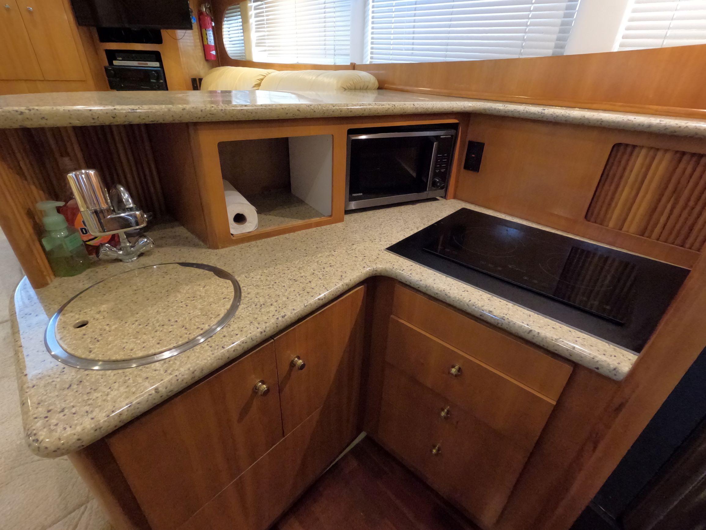 2001-carver-444-cockpit-motor-yacht-power-9385037-20240523100736207-1_XLARGE-1