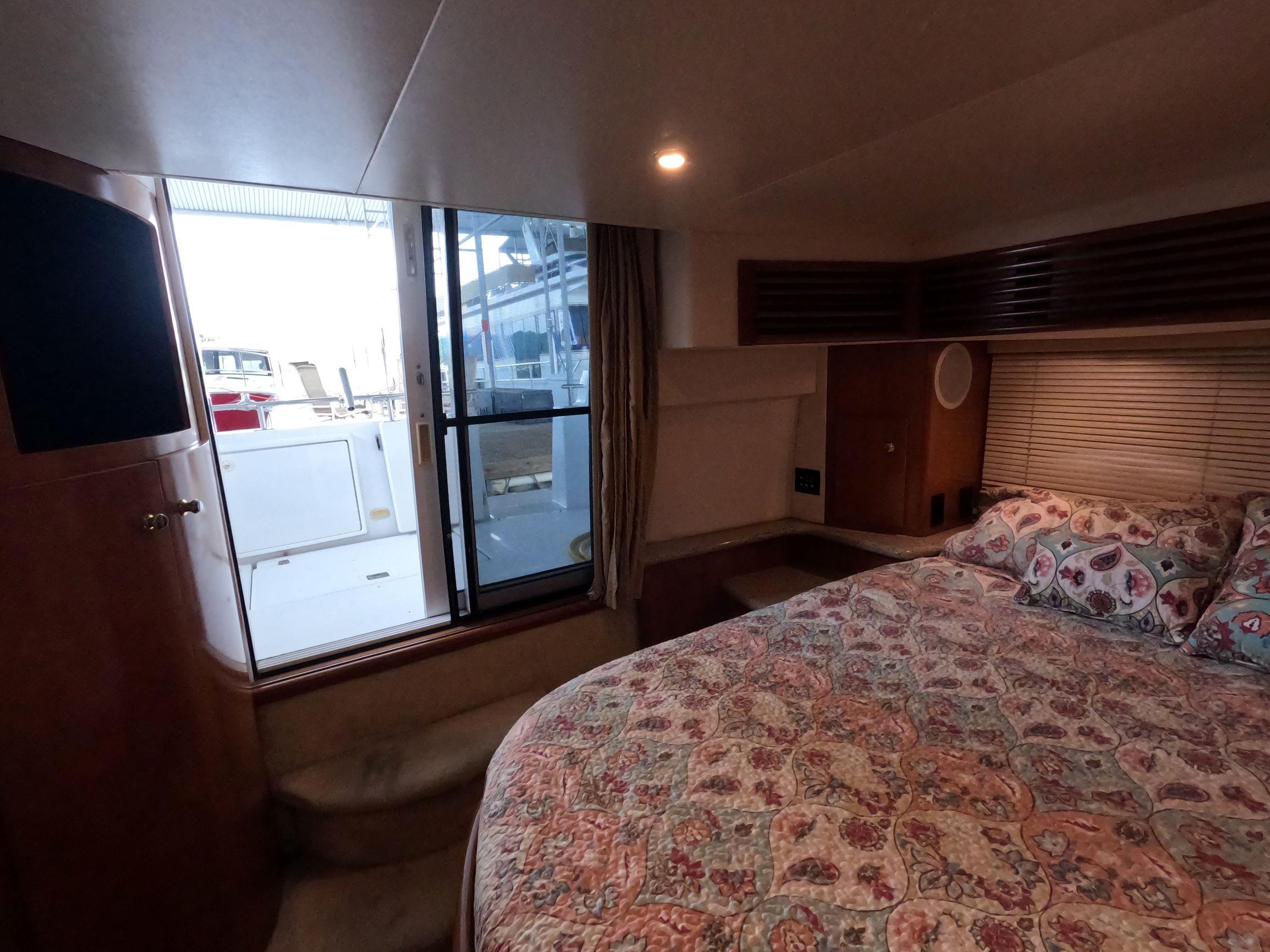 2001-carver-444-cockpit-motor-yacht-power-9385037-20240523100802348-1_XLARGE-1