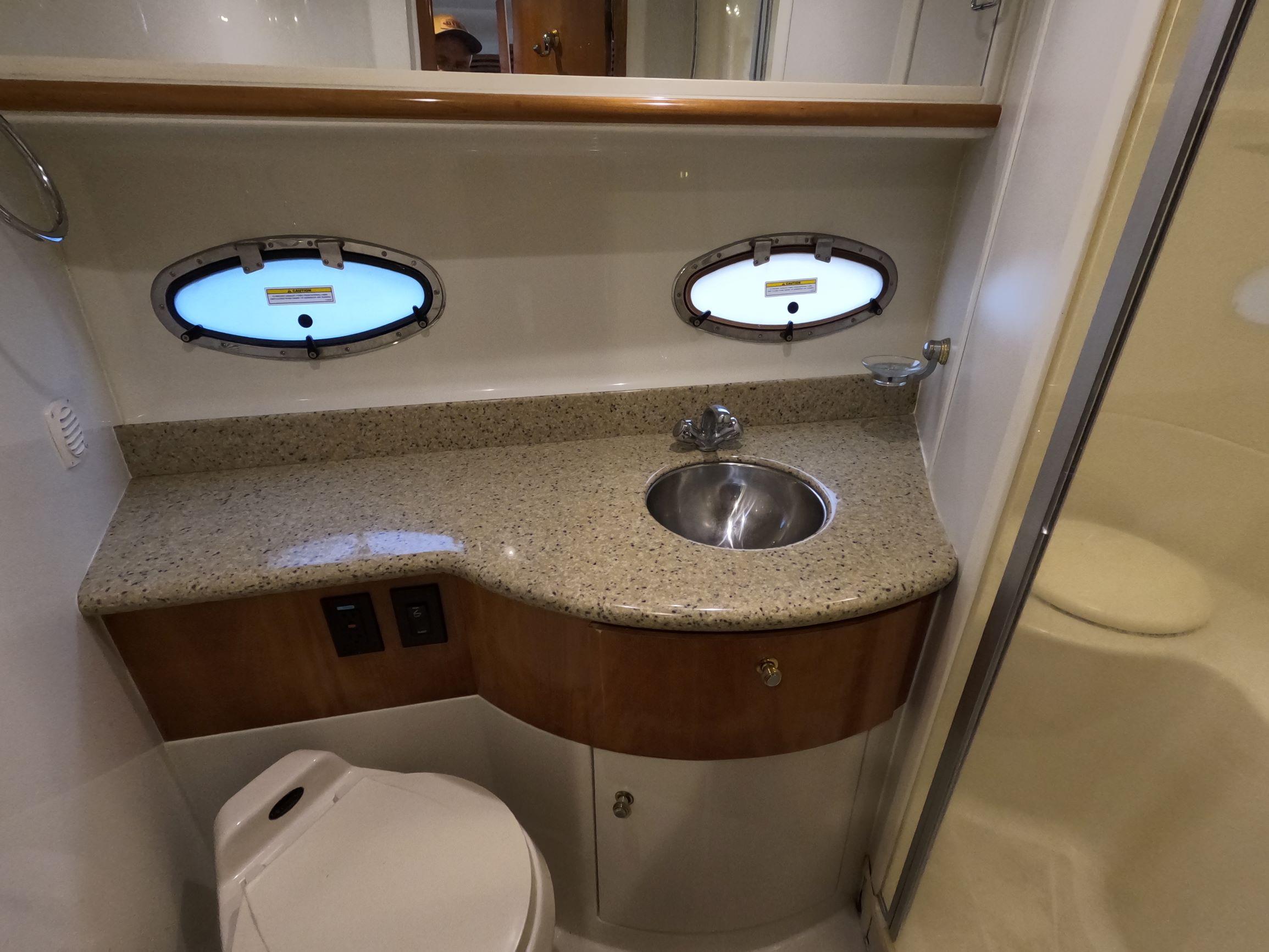 2001-carver-444-cockpit-motor-yacht-power-9385037-20240523100812382-1_XLARGE-1