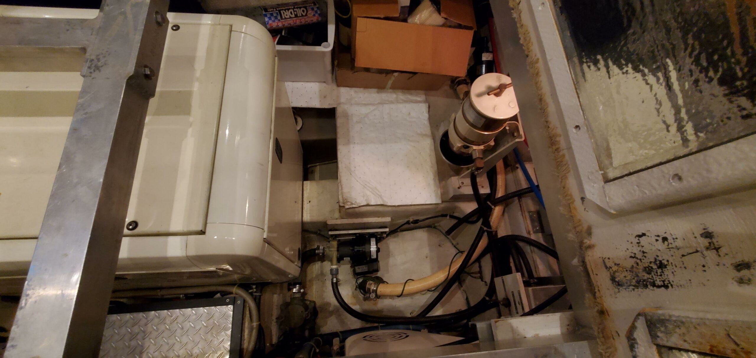 2001-carver-444-cockpit-motor-yacht-power-9385037-20240523100836480-1_XLARGE-1