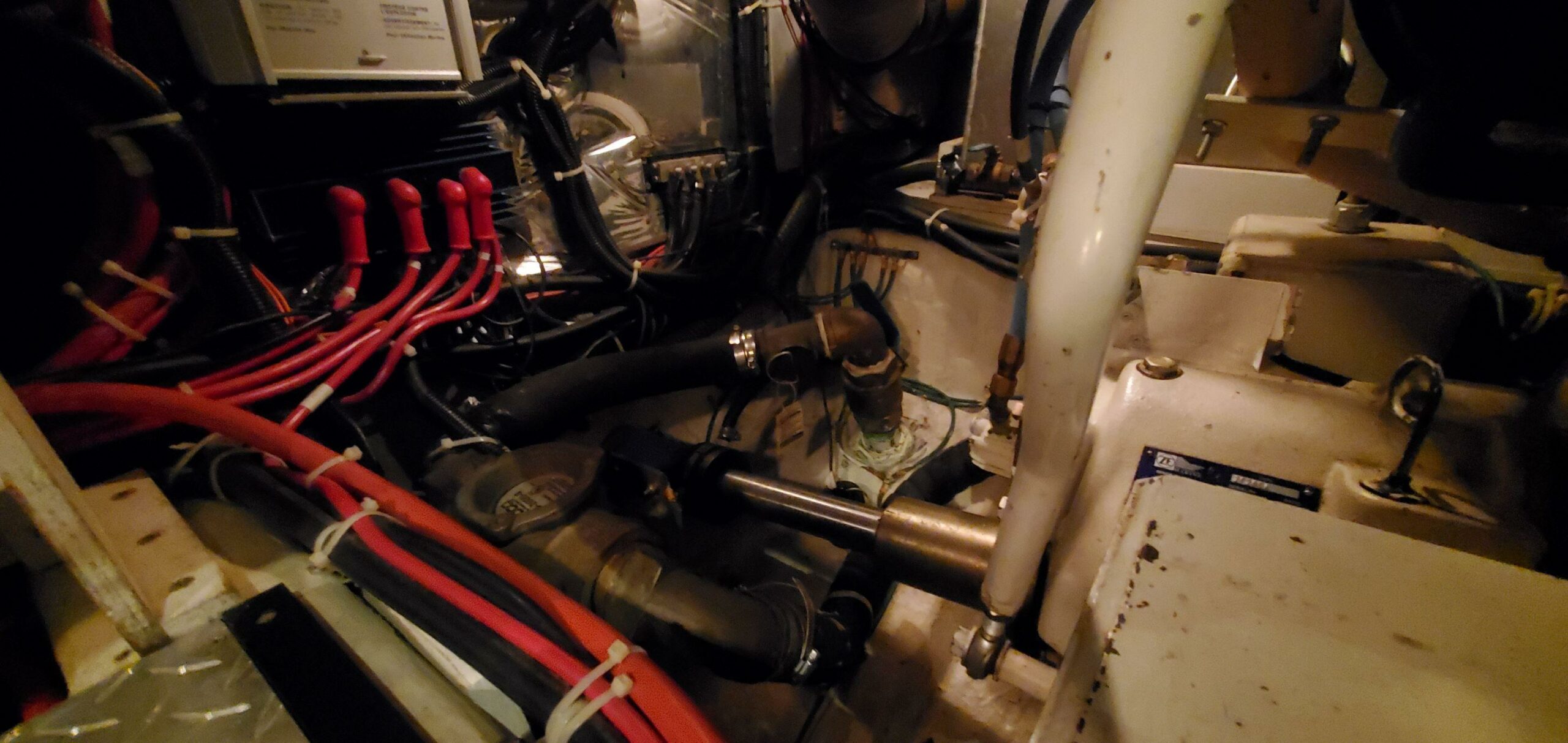 2001-carver-444-cockpit-motor-yacht-power-9385037-20240523100852559-1_XLARGE-1