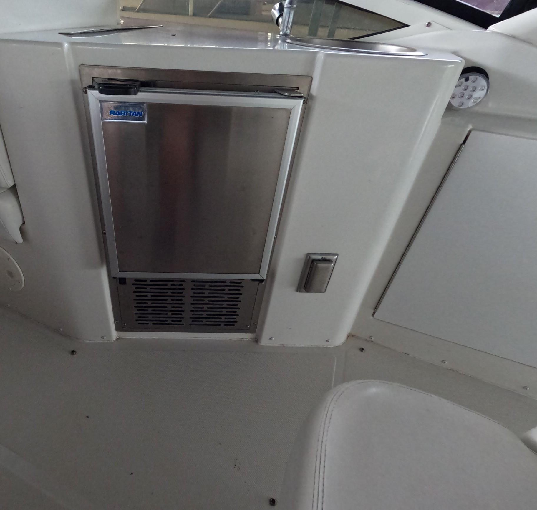 2001-carver-444-cockpit-motor-yacht-power-9385037-20250528145538157-1_XLARGE-1