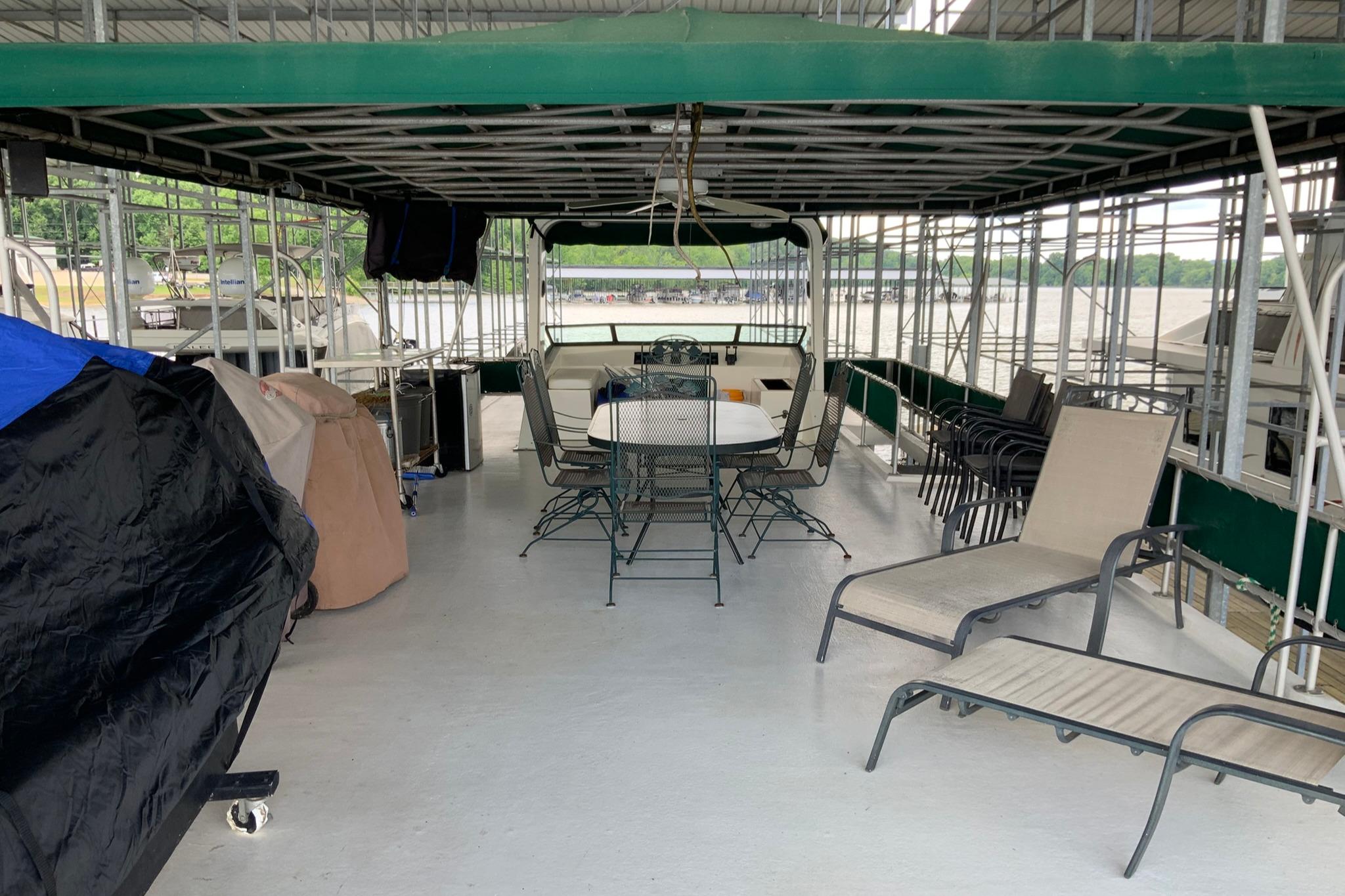 1997-lakeview-16-x-65-power-9745950-20250602140635820-1_XLARGE