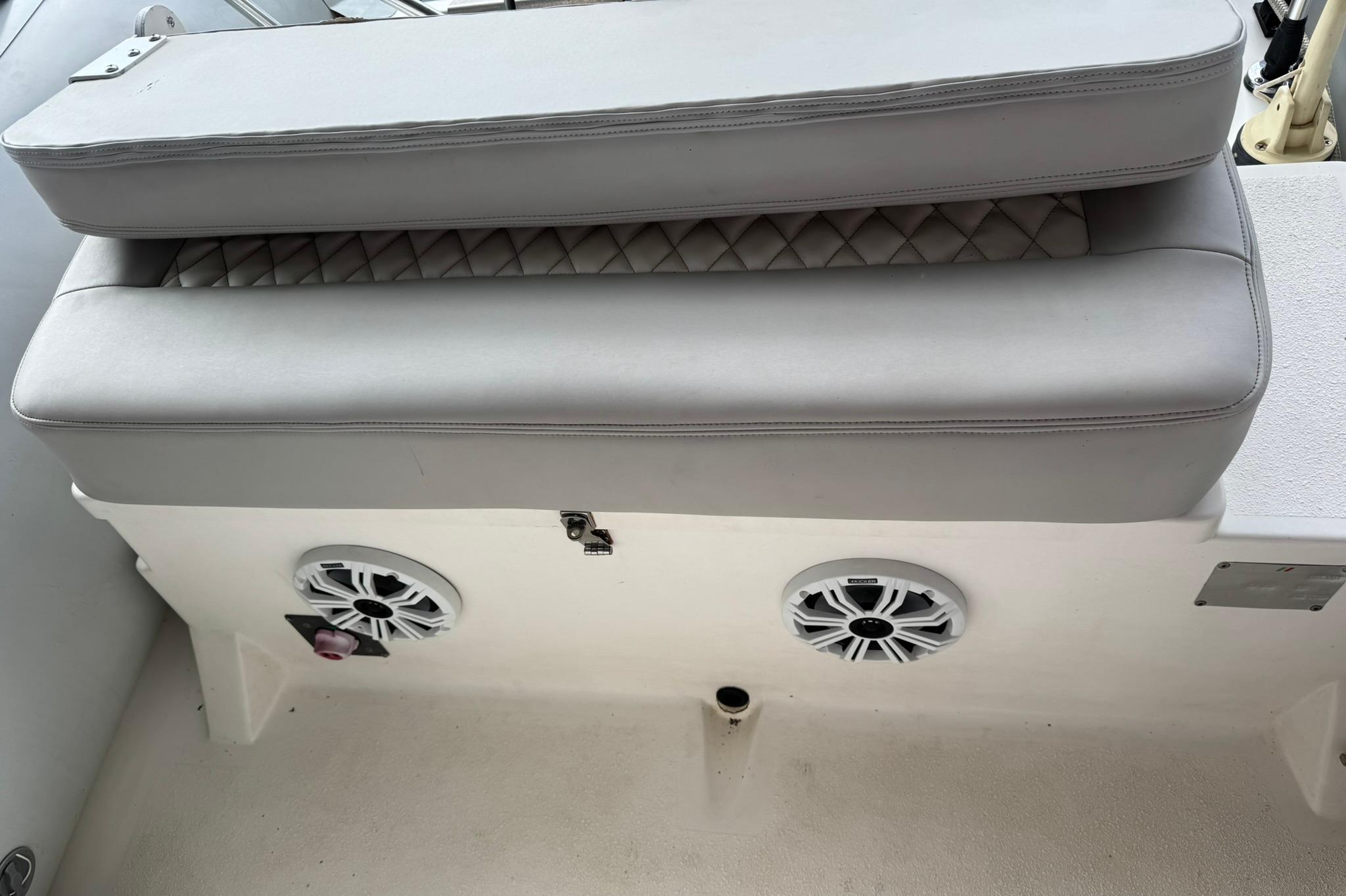 2004-ab-inflatables-570-vst-power-9836654-20250612071122221-1_XLARGE
