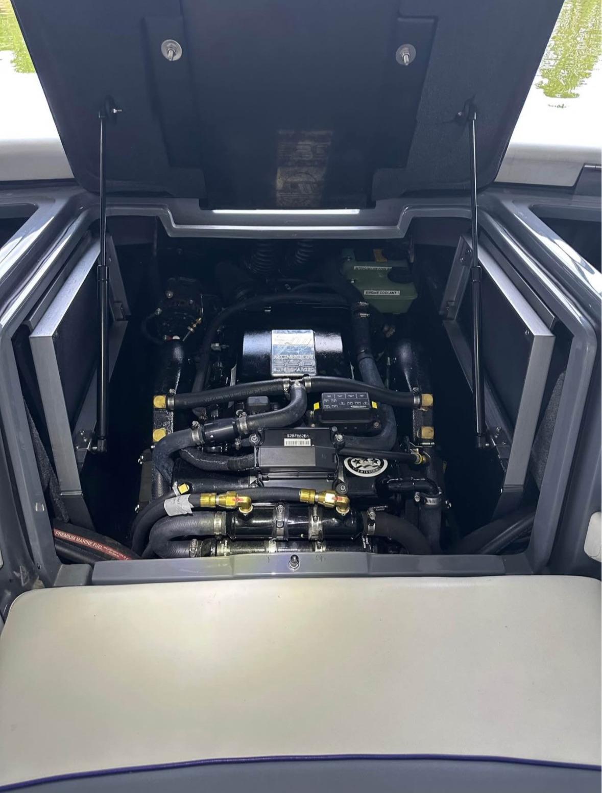 2020-malibu-wakesetter-24-mxz-power-9848466-20250622175701511-1-1