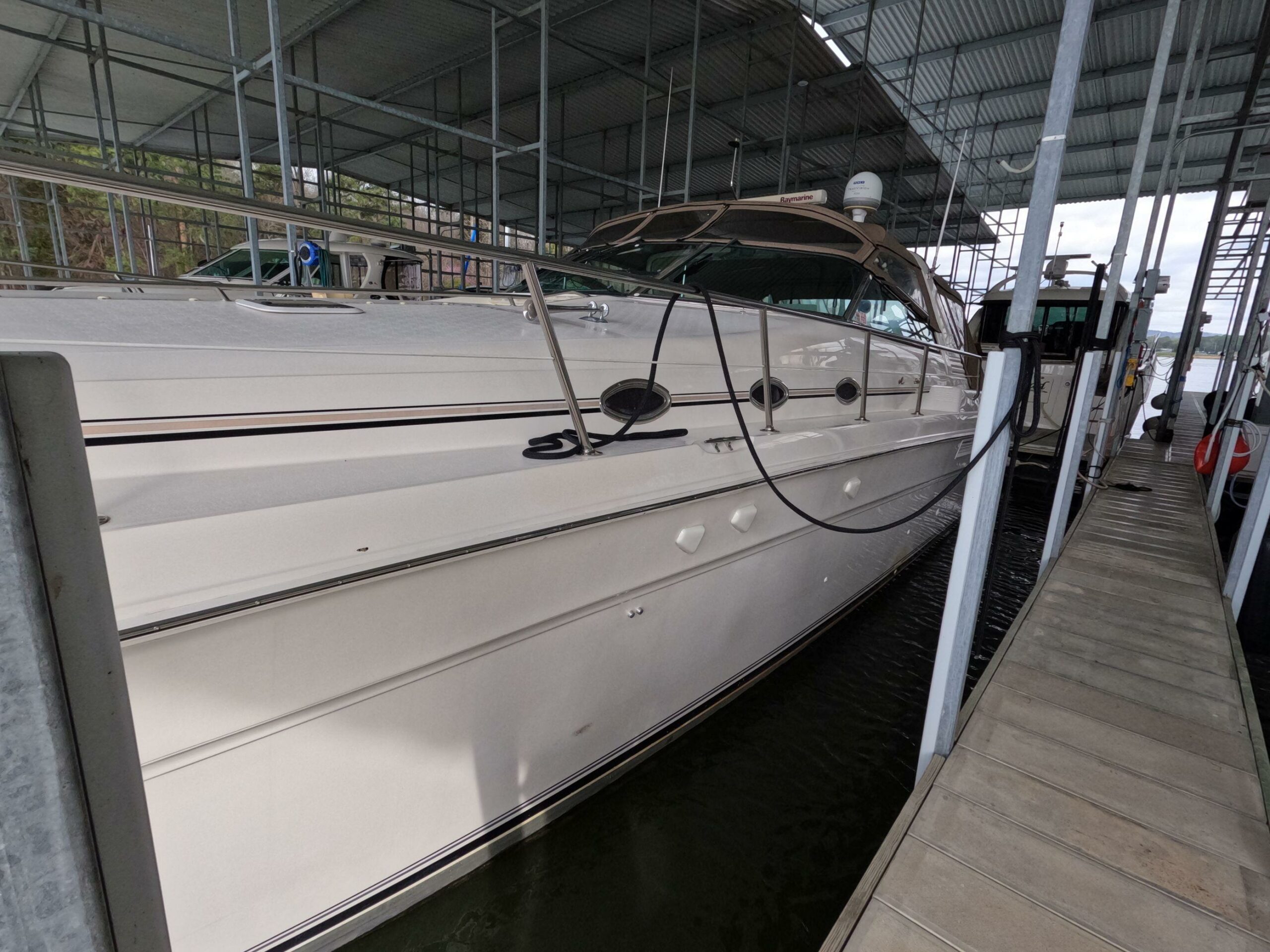 1998-sea-ray-500-sundancer-power-9711905-20250321134318683-1_XLARGE-4